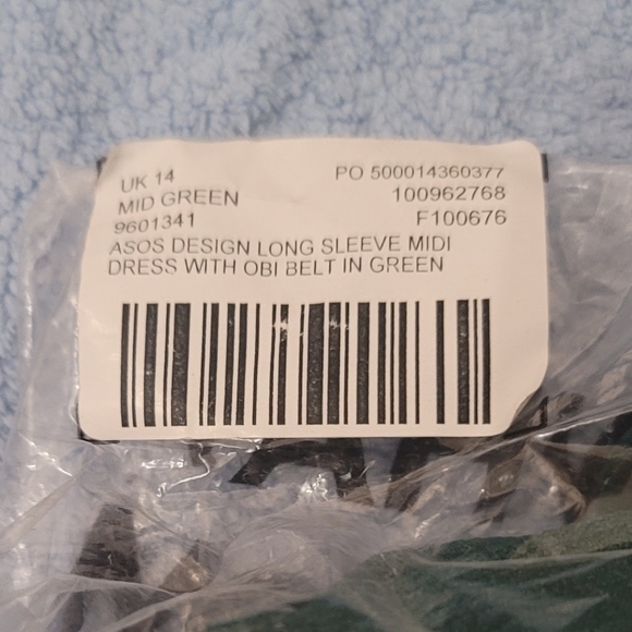 ASOS DESIGN long sleeve midi dress with obi belt in green Plus Size - Picture 5 of 5